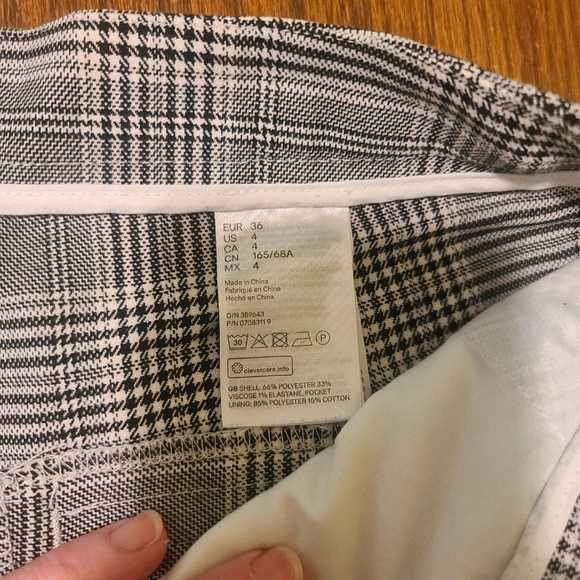 H&M Skinny Fit Plaid Check Trousers - Picture 3 of 12